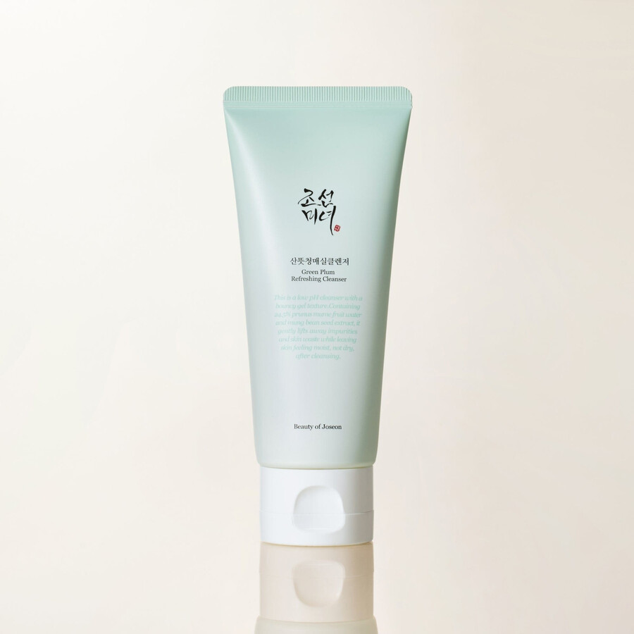 green plum refreshing cleanser