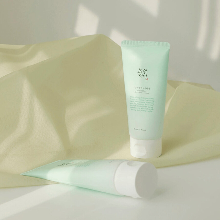 green plum refreshing cleanser