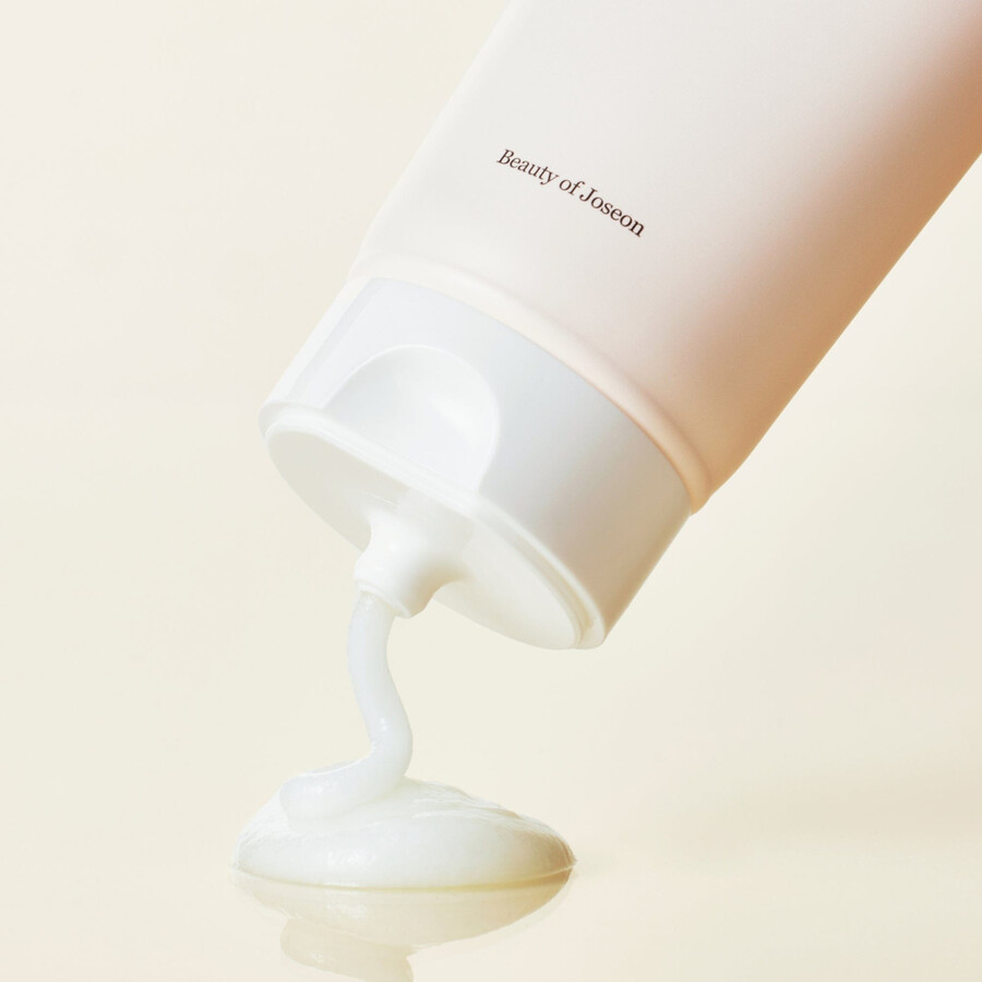 revitalize your skin with apricot blossom peeling gel cleanser